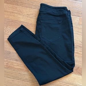 Torrid Denim black jeans size 16 short